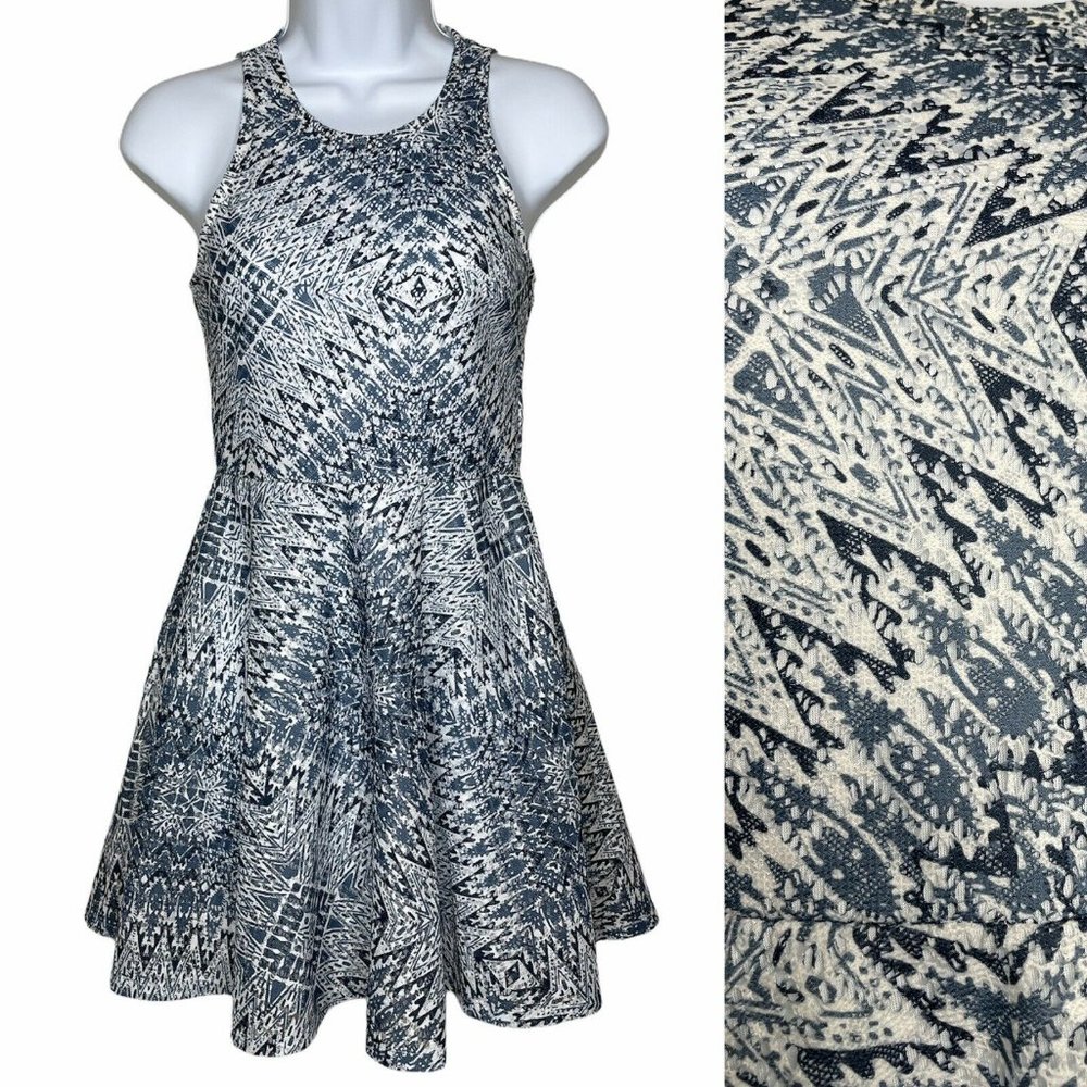 AEROPOSTALE Wms Sz S Blue White Lace Lined Geometric A Line Open Back High Neck